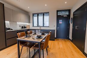 Marron Suite 2BR City Walks