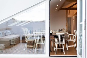 Luxury Building With Rooftop in Central Ericeira