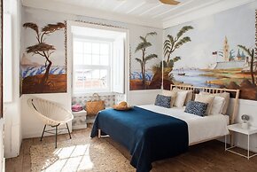 Luxury Building With Rooftop in Central Ericeira