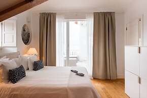 Luxury Building With Rooftop in Central Ericeira