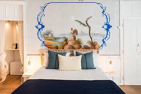 Luxury Building With Rooftop in Central Ericeira