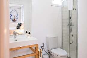 Luxury Building With Rooftop in Central Ericeira