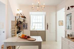 Luxury Building With Rooftop in Central Ericeira