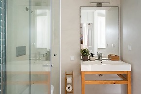 Luxury Building With Rooftop in Central Ericeira