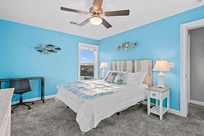 Mermaid Manor Waterfront Haven w Hot Tub Dock