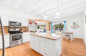 Seabreeze Cove Waterfront Gem 38 Foot Dock Cabana Club