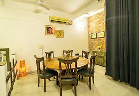 Opulent Antique 3br Villa in Gurugram