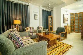 Opulent Antique 3br Villa in Gurugram