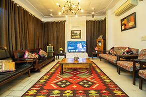 Opulent Antique 3br Villa in Gurugram