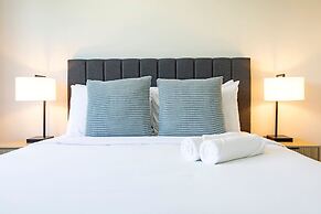 Zenhouse Harmony Modern Home Near CDU Hospital