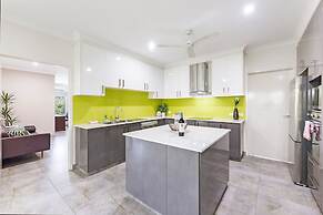 Zenhouse Harmony Modern Home Near CDU Hospital