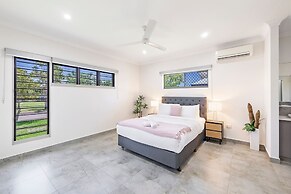 Zenhouse Harmony Modern Home Near CDU Hospital