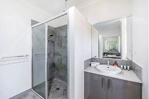 Zenhouse Harmony Modern Home Near CDU Hospital