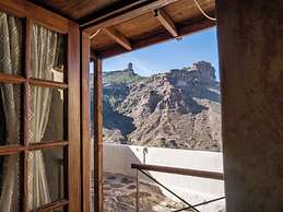 Tejeda Mountain Villa Retreat, In the Very Heart