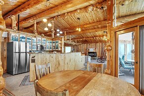 Rustic Retreat With Stunning Mountain Views 3 Bedroom Home