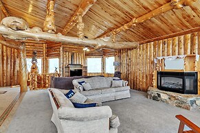 Rustic Retreat With Stunning Mountain Views 3 Bedroom Home