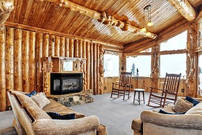 Rustic Retreat With Stunning Mountain Views 3 Bedroom Home