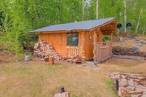 Rustic Retreat With Stunning Mountain Views 3 Bedroom Home