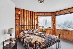 Rustic Retreat With Stunning Mountain Views 3 Bedroom Home