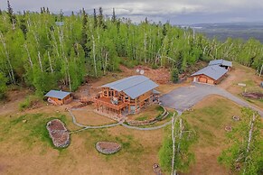 Rustic Retreat With Stunning Mountain Views 3 Bedroom Home