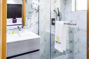 EXECUTIVE HOTELS AND SUITES