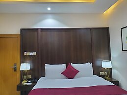 EXECUTIVE HOTELS AND SUITES