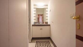 CAMPO DE' FIORI PINKY HOUSE