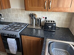 2 Bedroom Cottage Free Private Parking Fire Place