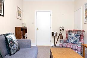 JOIVY Rose Street Hideaway