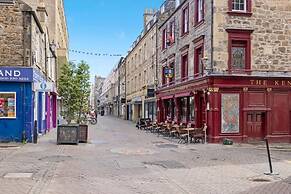 JOIVY Rose Street Hideaway