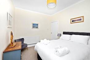 JOIVY Rose Street Hideaway