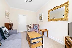 JOIVY Rose Street Hideaway