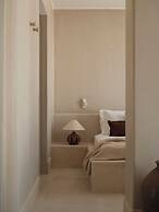 Akria Seaside Suites