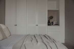 Akria Seaside Suites