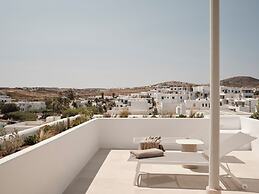 Akria Seaside Suites