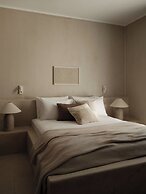 Akria Seaside Suites