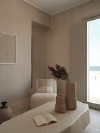 Akria Seaside Suites