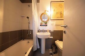 Romantic Terraced Escape in Prati