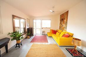 Romantic Terraced Escape in Prati