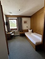 Alpinhotel Zirbenhof