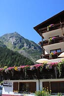 Alpinhotel Zirbenhof