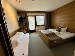 Alpinhotel Zirbenhof