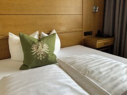 Alpinhotel Zirbenhof