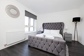 JOIVY Stylish House with Garden