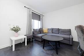 JOIVY Stylish House with Garden