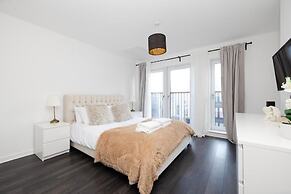 JOIVY Stylish House with Garden