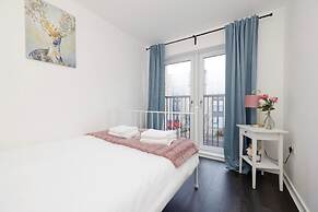 JOIVY Stylish House with Garden