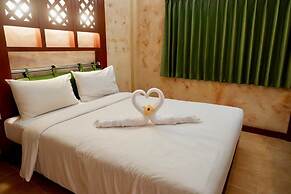 Chalet De Palm Resort Hatyai