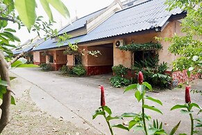 Chalet De Palm Resort Hatyai