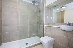 Stylish Apt next to Dean Village